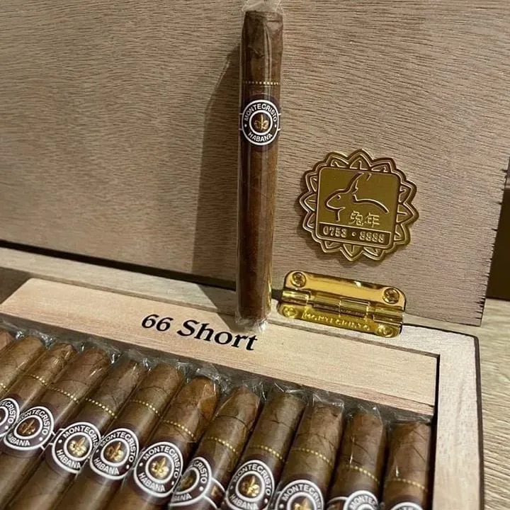 Montecristo SHORT Year Of The Rabbit 66